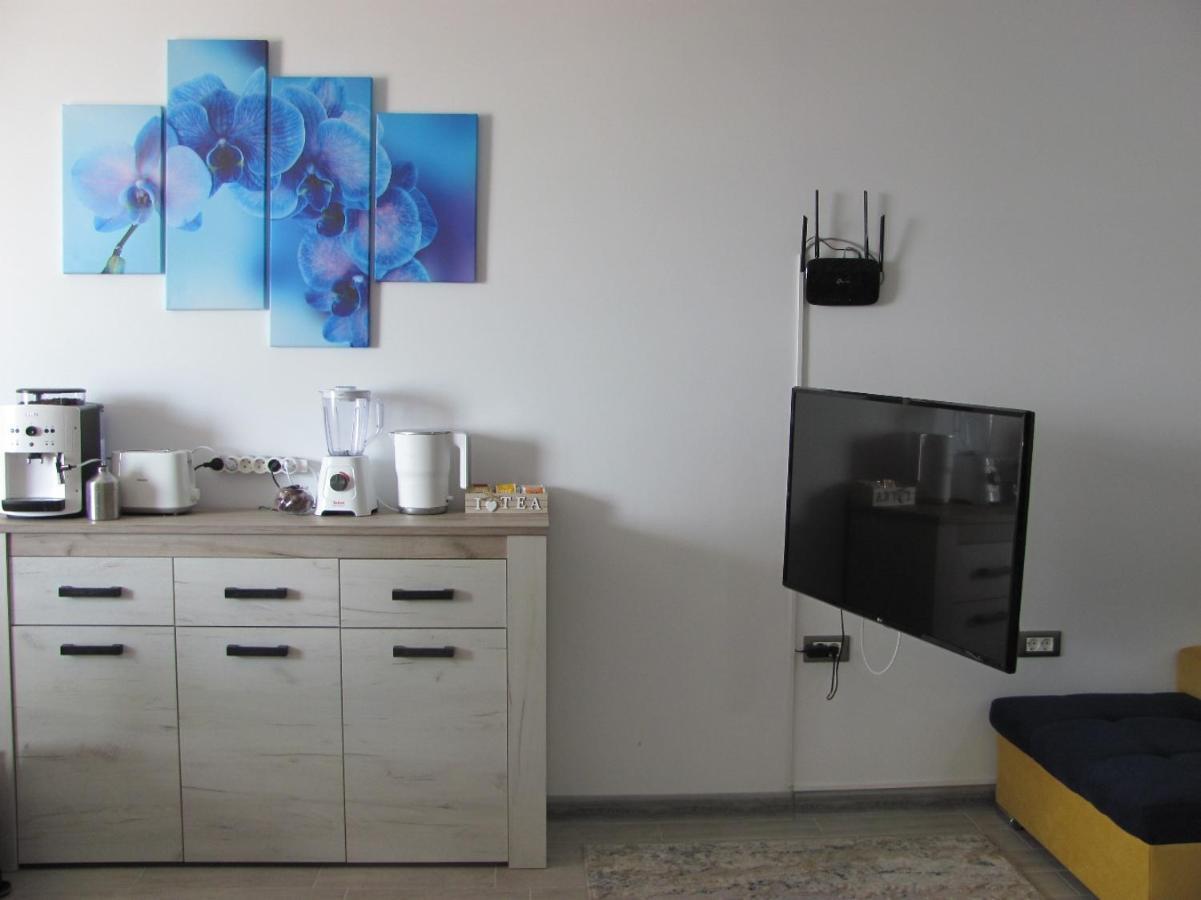 Apartamente Azzurro On The Beach Navodari Exterior photo