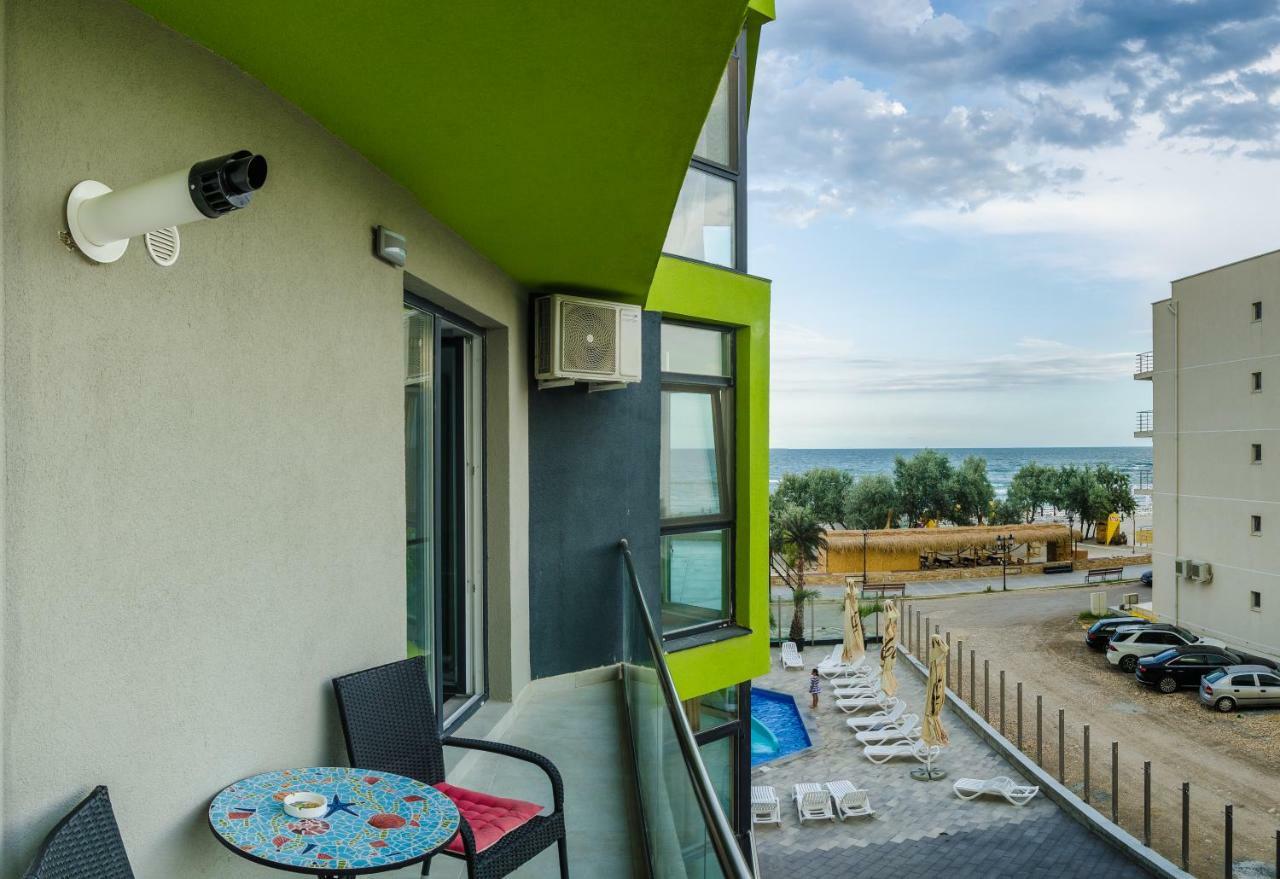 Apartamente Azzurro On The Beach Navodari Exterior photo